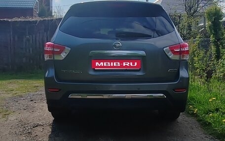 Nissan Pathfinder, 2015 год, 1 600 000 рублей, 4 фотография