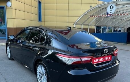 Toyota Camry, 2019 год, 3 330 000 рублей, 4 фотография