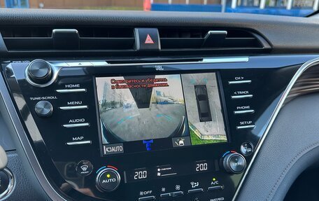 Toyota Camry, 2019 год, 3 330 000 рублей, 9 фотография