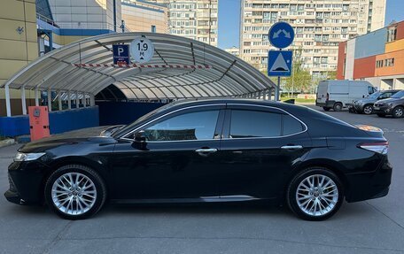 Toyota Camry, 2019 год, 3 330 000 рублей, 8 фотография