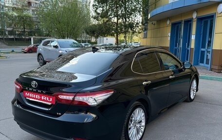Toyota Camry, 2019 год, 3 330 000 рублей, 5 фотография