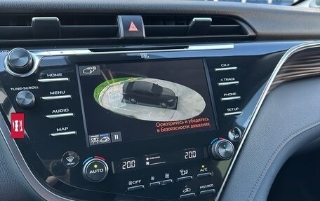 Toyota Camry, 2019 год, 3 330 000 рублей, 10 фотография