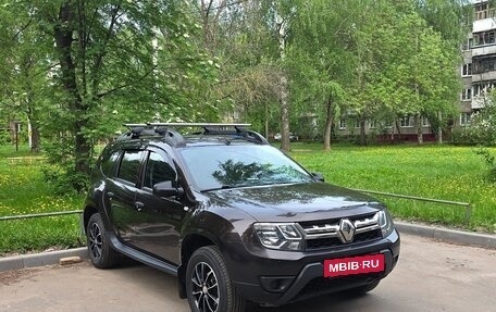 Renault Duster I рестайлинг, 2017 год, 1 300 000 рублей, 3 фотография