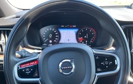 Volvo V60 Cross Country II, 2021 год, 4 700 000 рублей, 13 фотография