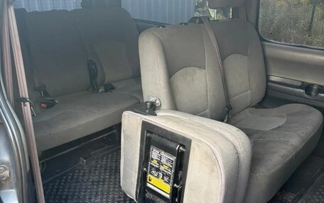 Hyundai H-1 II рестайлинг, 2005 год, 550 000 рублей, 5 фотография