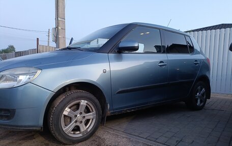Skoda Fabia II, 2009 год, 400 000 рублей, 2 фотография