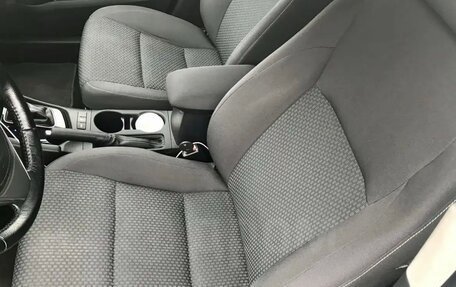 Toyota Corolla, 2016 год, 1 890 000 рублей, 8 фотография