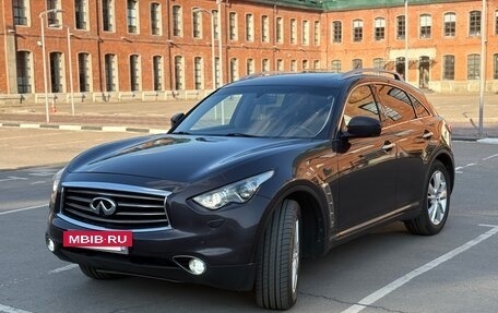 Infiniti FX II, 2012 год, 2 100 000 рублей, 8 фотография