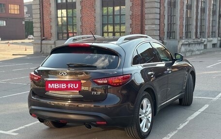 Infiniti FX II, 2012 год, 2 100 000 рублей, 5 фотография