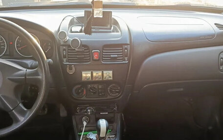 Nissan Almera, 2005 год, 600 000 рублей, 10 фотография
