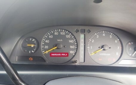 Toyota Ipsum II, 1997 год, 380 000 рублей, 7 фотография