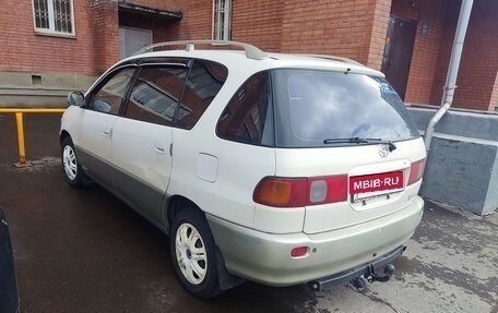 Toyota Ipsum II, 1997 год, 380 000 рублей, 10 фотография