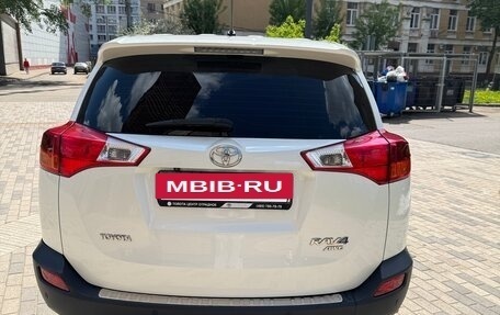 Toyota RAV4, 2012 год, 2 090 000 рублей, 6 фотография