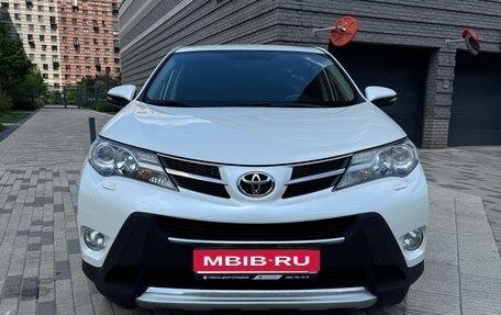 Toyota RAV4, 2012 год, 2 090 000 рублей, 2 фотография