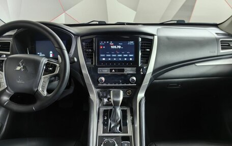 Mitsubishi Pajero Sport III рестайлинг, 2022 год, 3 960 000 рублей, 19 фотография