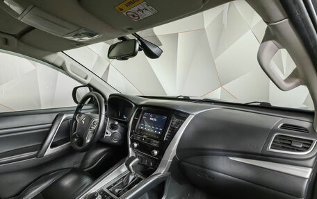 Mitsubishi Pajero Sport III рестайлинг, 2022 год, 3 960 000 рублей, 18 фотография