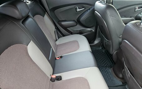 Hyundai ix35 I рестайлинг, 2011 год, 989 000 рублей, 10 фотография
