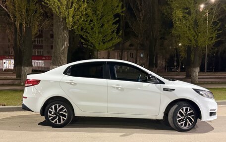 KIA Rio III рестайлинг, 2016 год, 680 000 рублей, 3 фотография