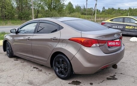Hyundai Elantra V, 2011 год, 460 000 рублей, 4 фотография