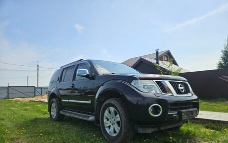 Nissan Pathfinder, 2011 год, 1 650 000 рублей, 3 фотография