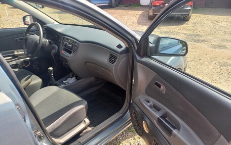 KIA Rio II, 2006 год, 300 000 рублей, 9 фотография