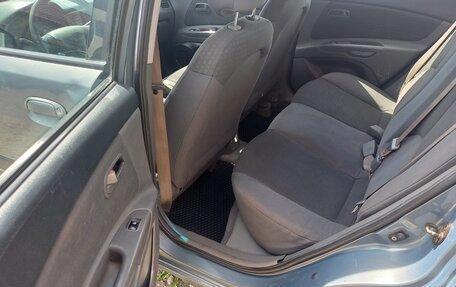 KIA Rio II, 2006 год, 300 000 рублей, 11 фотография