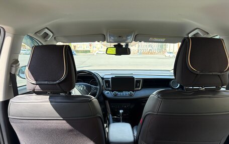 Toyota RAV4, 2017 год, 3 590 000 рублей, 22 фотография