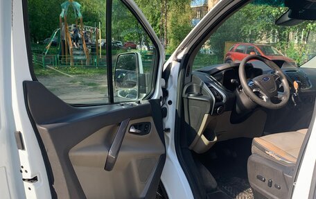 Ford Tourneo Custom I рестайлинг, 2014 год, 1 900 000 рублей, 5 фотография