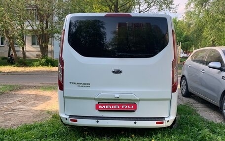 Ford Tourneo Custom I рестайлинг, 2014 год, 1 900 000 рублей, 3 фотография