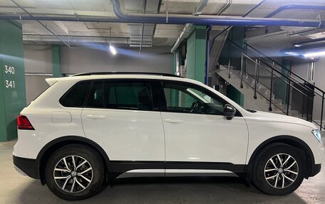 Volkswagen Tiguan II, 2019 год, 2 500 000 рублей, 4 фотография
