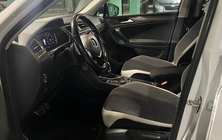 Volkswagen Tiguan II, 2019 год, 2 500 000 рублей, 6 фотография