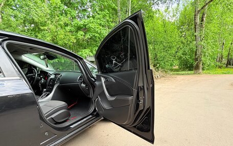 Opel Astra J, 2010 год, 980 000 рублей, 14 фотография