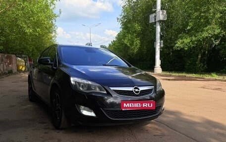 Opel Astra J, 2010 год, 980 000 рублей, 2 фотография