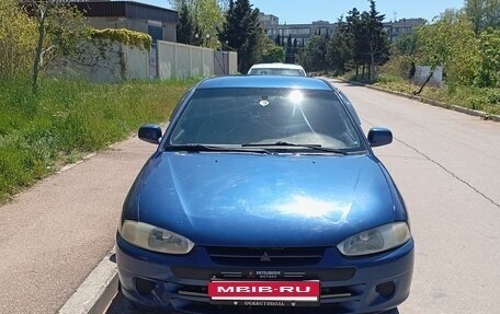 Mitsubishi Colt VI рестайлинг, 2001 год, 349 000 рублей, 3 фотография