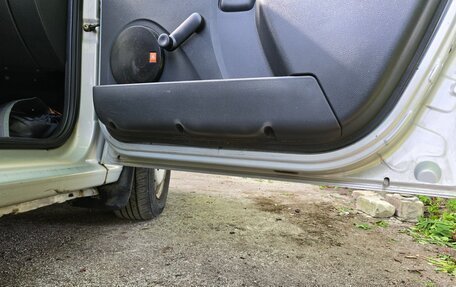 Renault Logan I, 2006 год, 330 000 рублей, 23 фотография
