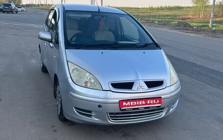 Mitsubishi Colt VI рестайлинг, 2003 год, 350 000 рублей, 1 фотография