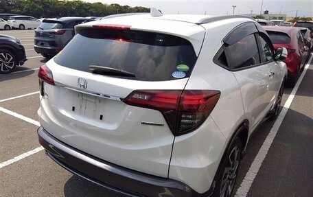 Honda Vezel, 2019 год, 2 200 000 рублей, 4 фотография