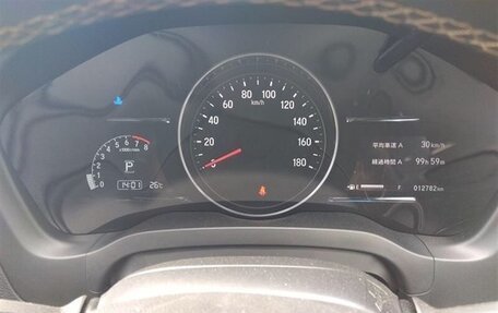 Honda Vezel, 2019 год, 2 200 000 рублей, 3 фотография