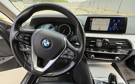 BMW 5 серия, 2018 год, 2 999 999 рублей, 13 фотография