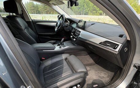 BMW 5 серия, 2018 год, 2 999 999 рублей, 17 фотография