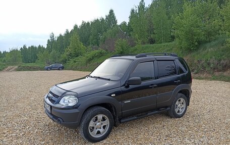 Chevrolet Niva I рестайлинг, 2015 год, 640 000 рублей, 7 фотография