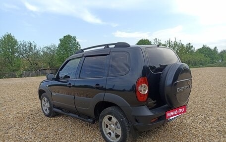 Chevrolet Niva I рестайлинг, 2015 год, 640 000 рублей, 8 фотография