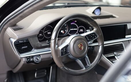 Porsche Panamera II рестайлинг, 2017 год, 7 000 000 рублей, 17 фотография