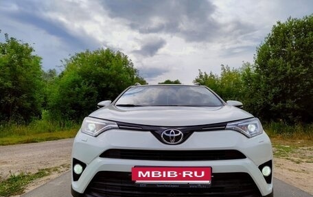 Toyota RAV4, 2015 год, 2 450 000 рублей, 12 фотография