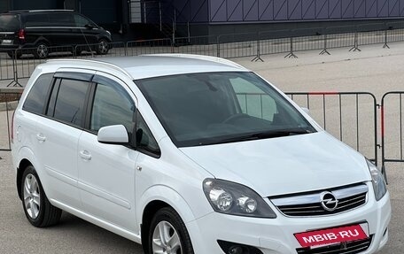 Opel Zafira B, 2014 год, 977 000 рублей, 4 фотография