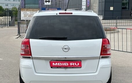 Opel Zafira B, 2014 год, 977 000 рублей, 28 фотография