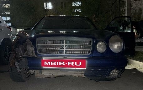 Mercedes-Benz E-Класс, 1996 год, 150 000 рублей, 2 фотография