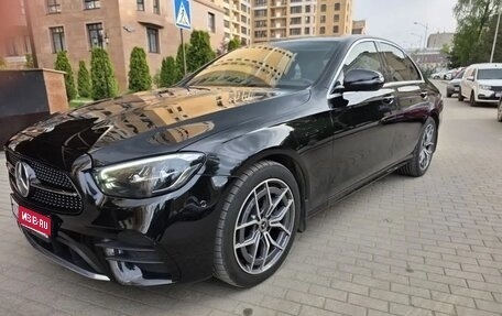 Mercedes-Benz E-Класс, 2020 год, 4 400 000 рублей, 1 фотография