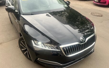 Skoda Superb III рестайлинг, 2025 год, 3 000 000 рублей, 4 фотография