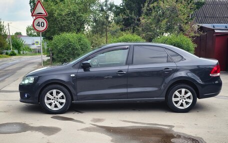 Volkswagen Polo VI (EU Market), 2010 год, 700 000 рублей, 2 фотография